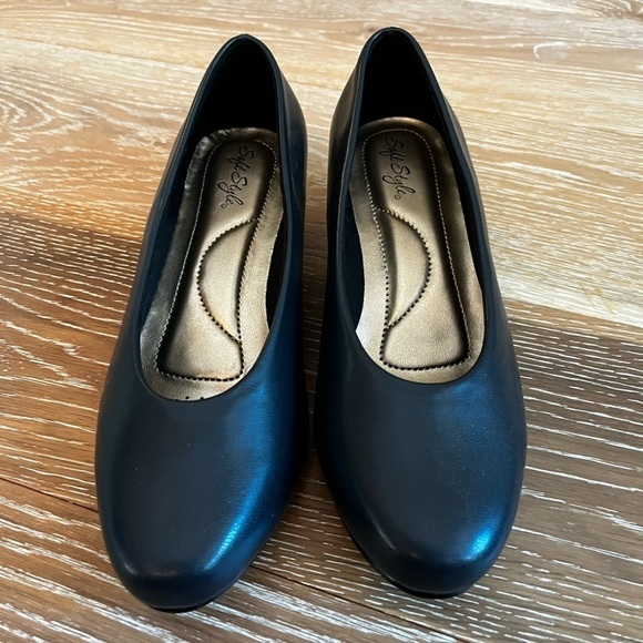 Soft Style Angel II Women's Dress Heels navy - Picture 3 of 12